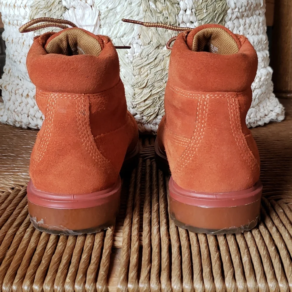Timberland waterproof boots, girls size 2.5, rust